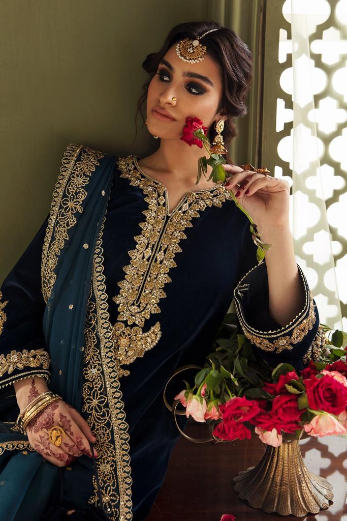 EMBROIDERED VELVET Elegance LF0561
